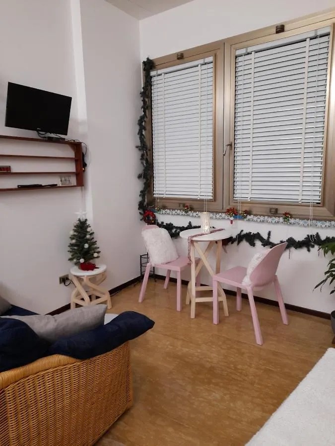 CASA DI SOLE Appartamento a Crema 0*,  Italia
