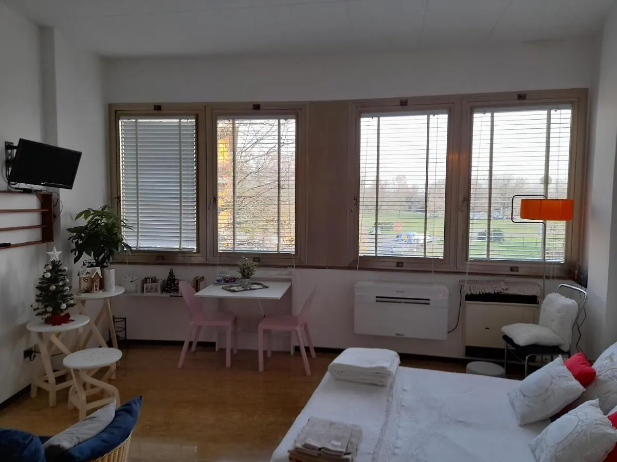 CASA DI SOLE Appartamento a Crema