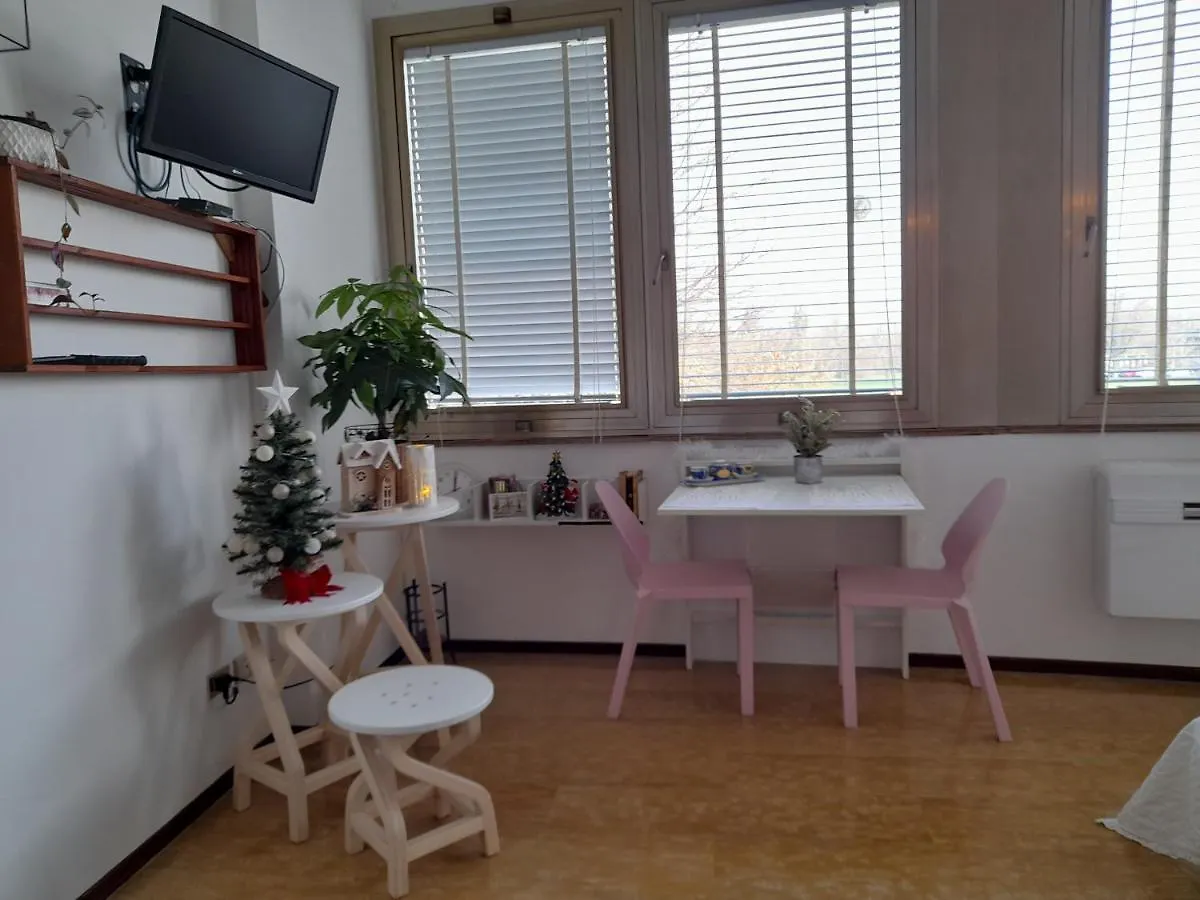 CASA DI SOLE Appartamento a Crema Italia
