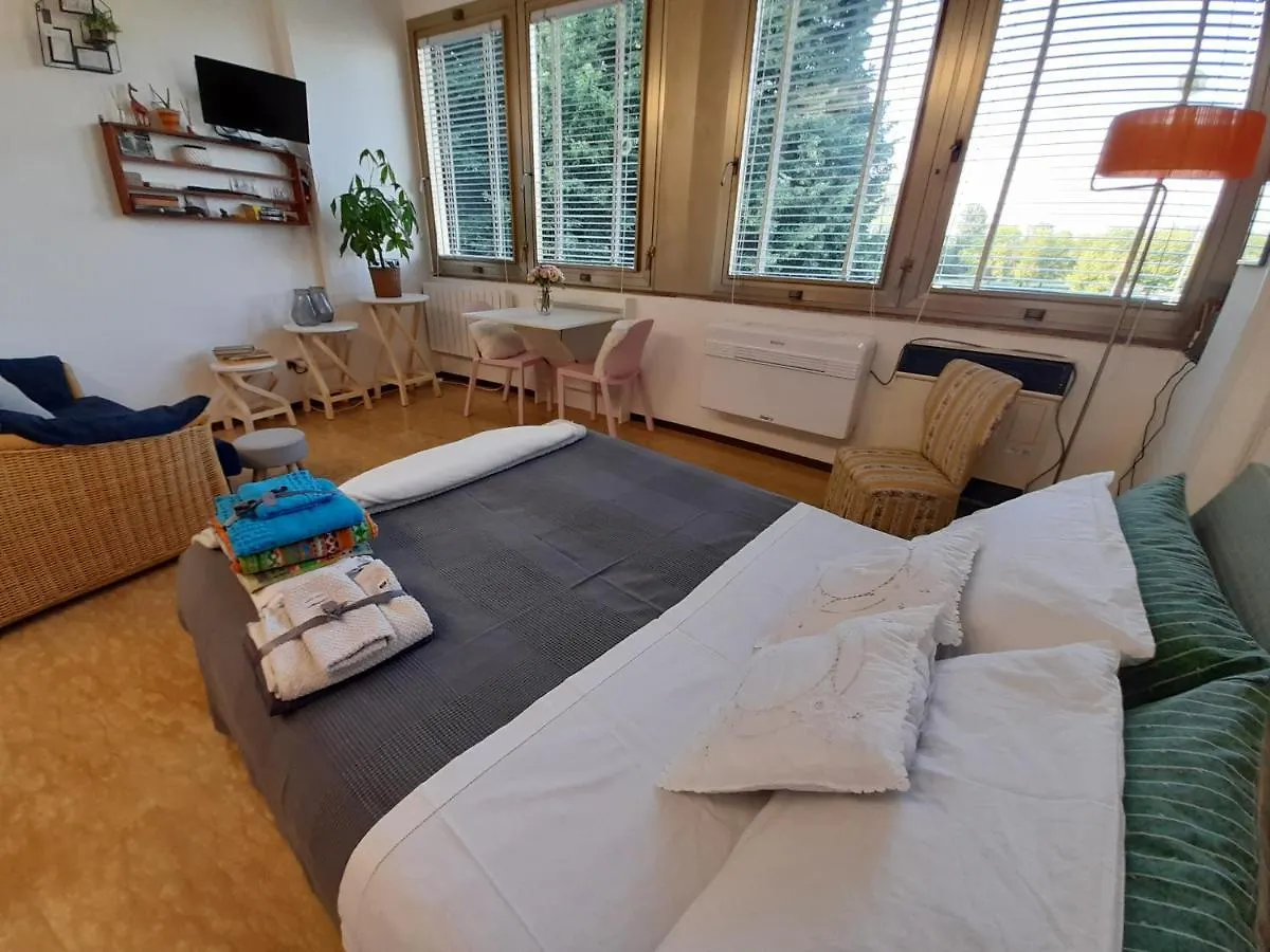 CASA DI SOLE Appartamento a Crema Italia