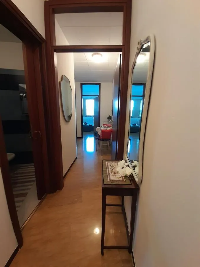 CASA DI SOLE Appartamento a Crema 0*,  Italia