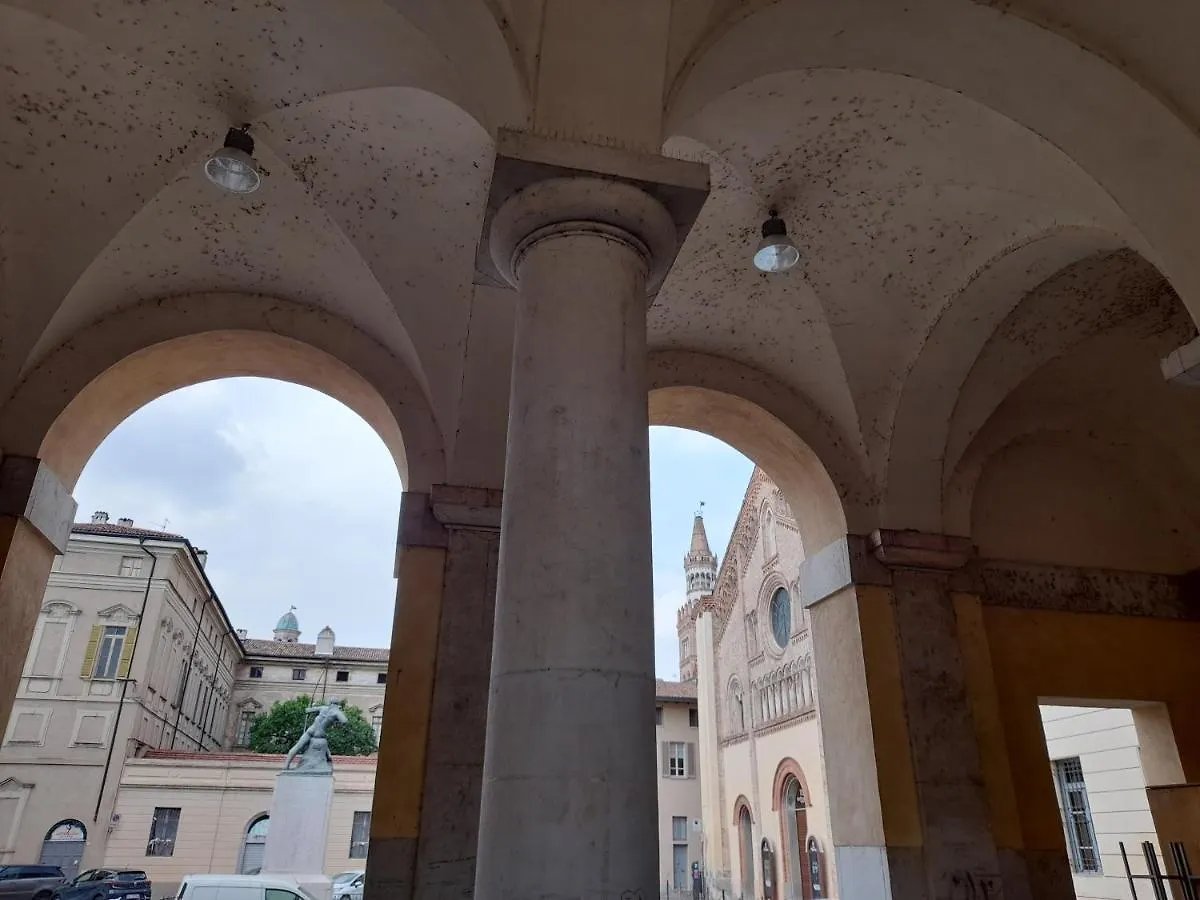 CASA DI SOLE Appartamento a Crema